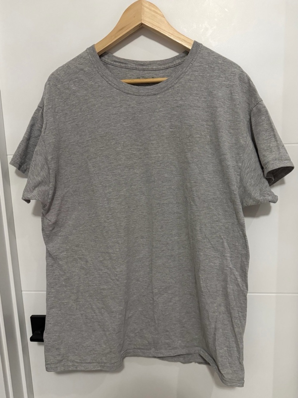 Fruit of the Loom: Short Sleeve Crew T-Shirt (ptp approx 22.5in) - Size XL
